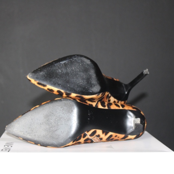 NINE WEST LEOPARD BOOTIES - Picture 8 of 8